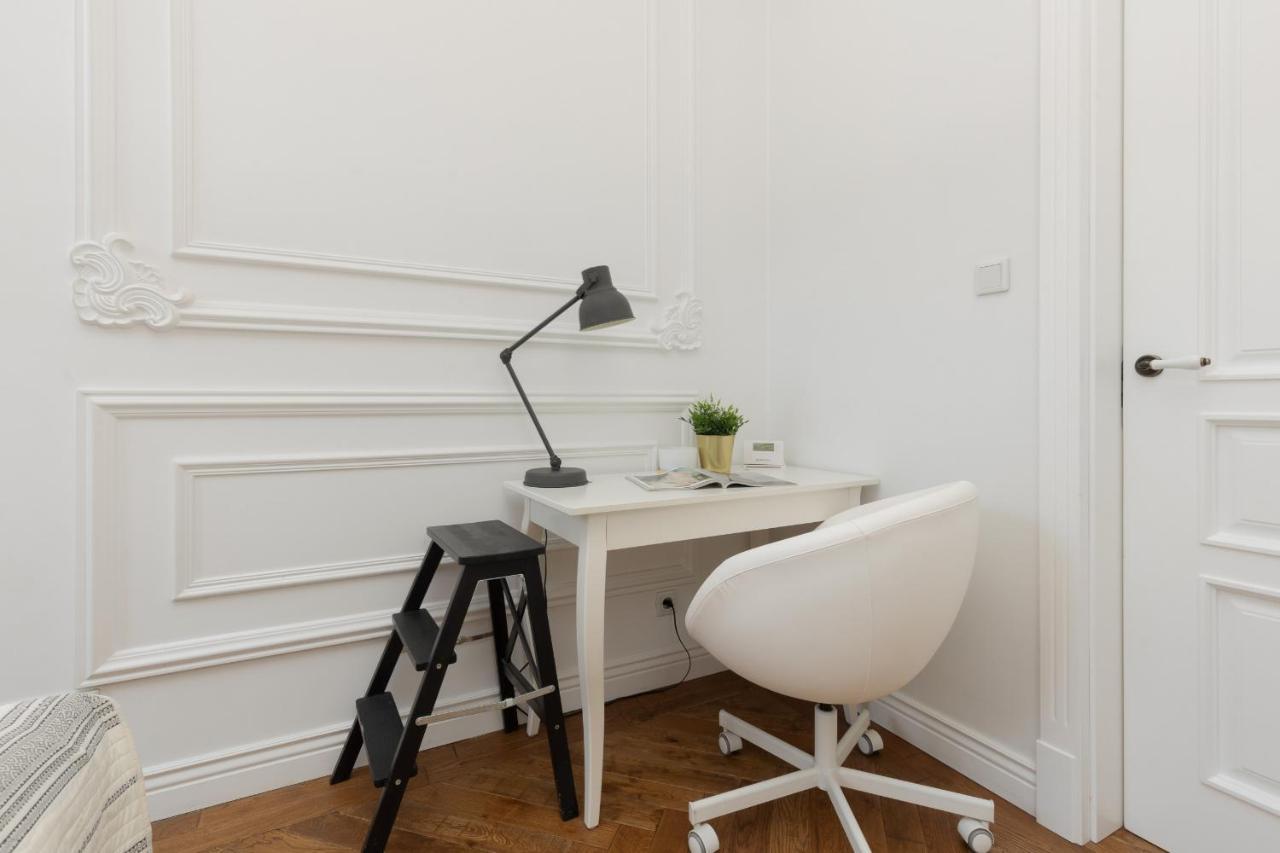 Apartment Strzelecka Old Town Cracow By Renters Prestige Krakow Exterior photo
